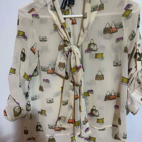 Top Small - Picture 14 of 15